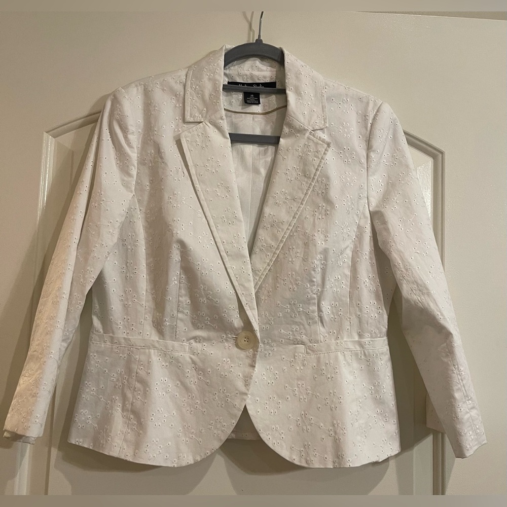 Madison Studio textured one button blazer. blazer. Size 10